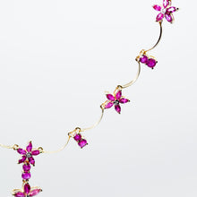 将图片加载到图库查看器,Ruby and Diamond Flower Necklace