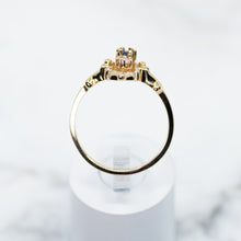 将图片加载到图库查看器,Sapphire and Diamond Vintage Style Ring