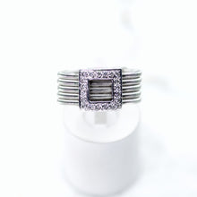 Load image into Gallery viewer, Diamond Buckle Band
