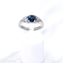 Cargar imagen en el visor de la galería, Sapphire and Diamond Three Stone Ring