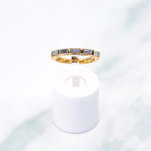 Load image into Gallery viewer, Baguette-cut Diamond Anniversary Band