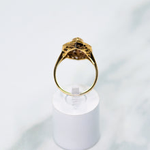 Cargar imagen en el visor de la galería, Vintage Diamond and Sapphire Ring