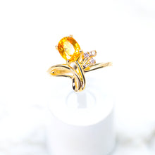 Carica l'immagine nel visualizzatore di Gallery, Golden Sapphire Ring