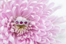 Cargar imagen en el visor de la galería, Three Stone Ruby and Diamond Halo Ring