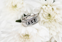 Cargar imagen en el visor de la galería, White Gold and Diamond Wedding Band