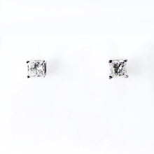 Cargar imagen en el visor de la galería, Princess Cut Diamond Stud Earrings in White Gold
