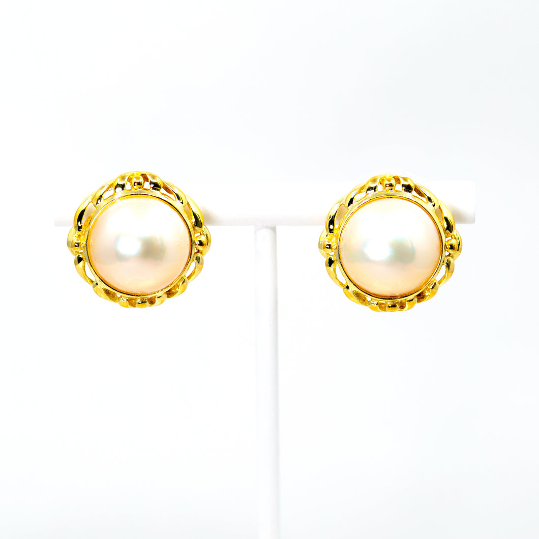 Moby Pearl French Clip Earrings
