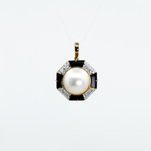 Cargar imagen en el visor de la galería, Moby Pearl diamond and Onyx Pendant Enhancer
