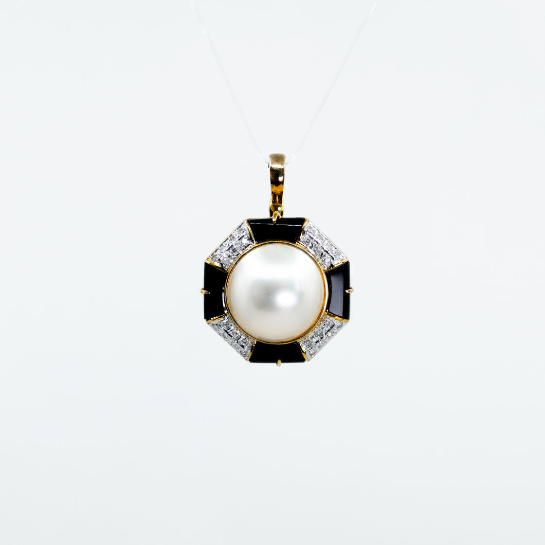 Moby Pearl diamond and Onyx Pendant Enhancer