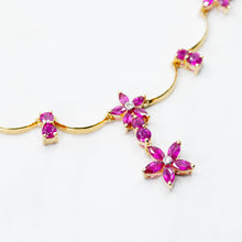 Cargar imagen en el visor de la galería, Ruby and Diamond Flower Necklace
