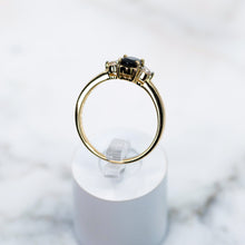 Cargar imagen en el visor de la galería, Oval-cut Sapphire and Diamond  Three Stone Ring

