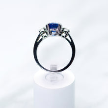 Cargar imagen en el visor de la galería, Oval-Cut Sapphire and Diamond Three Stone Ring
