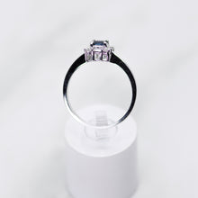 Cargar imagen en el visor de la galería, Sapphire and Diamond Square Halo Ring
