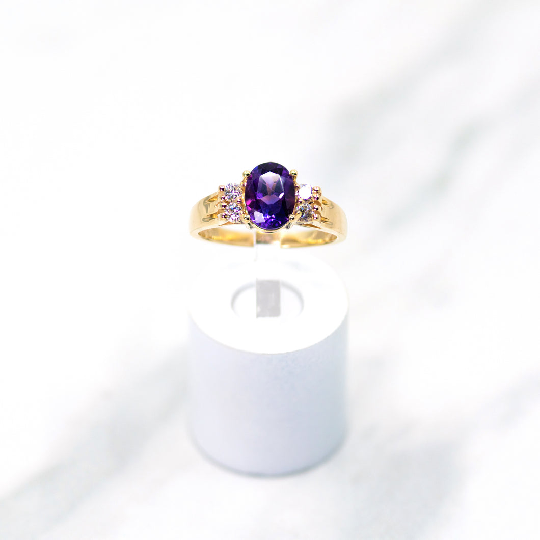 Amethyst and Diamond Ring in 14kt Yellow Gold