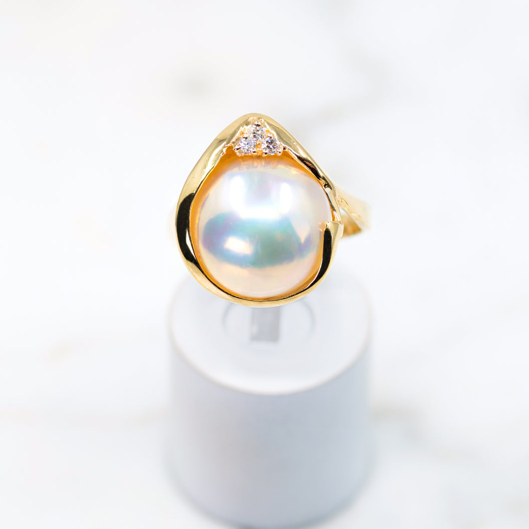 Moby Pearl Ring