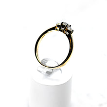 将图片加载到图库查看器，Three Stone Diamond Engagement Ring

