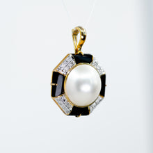 Cargar imagen en el visor de la galería, Moby Pearl diamond and Onyx Pendant Enhancer
